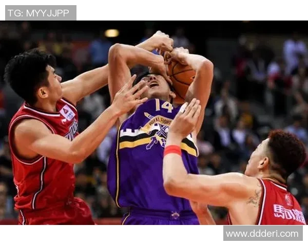 北控与山东精彩对决集锦回顾球员表现与战术分析全景呈现